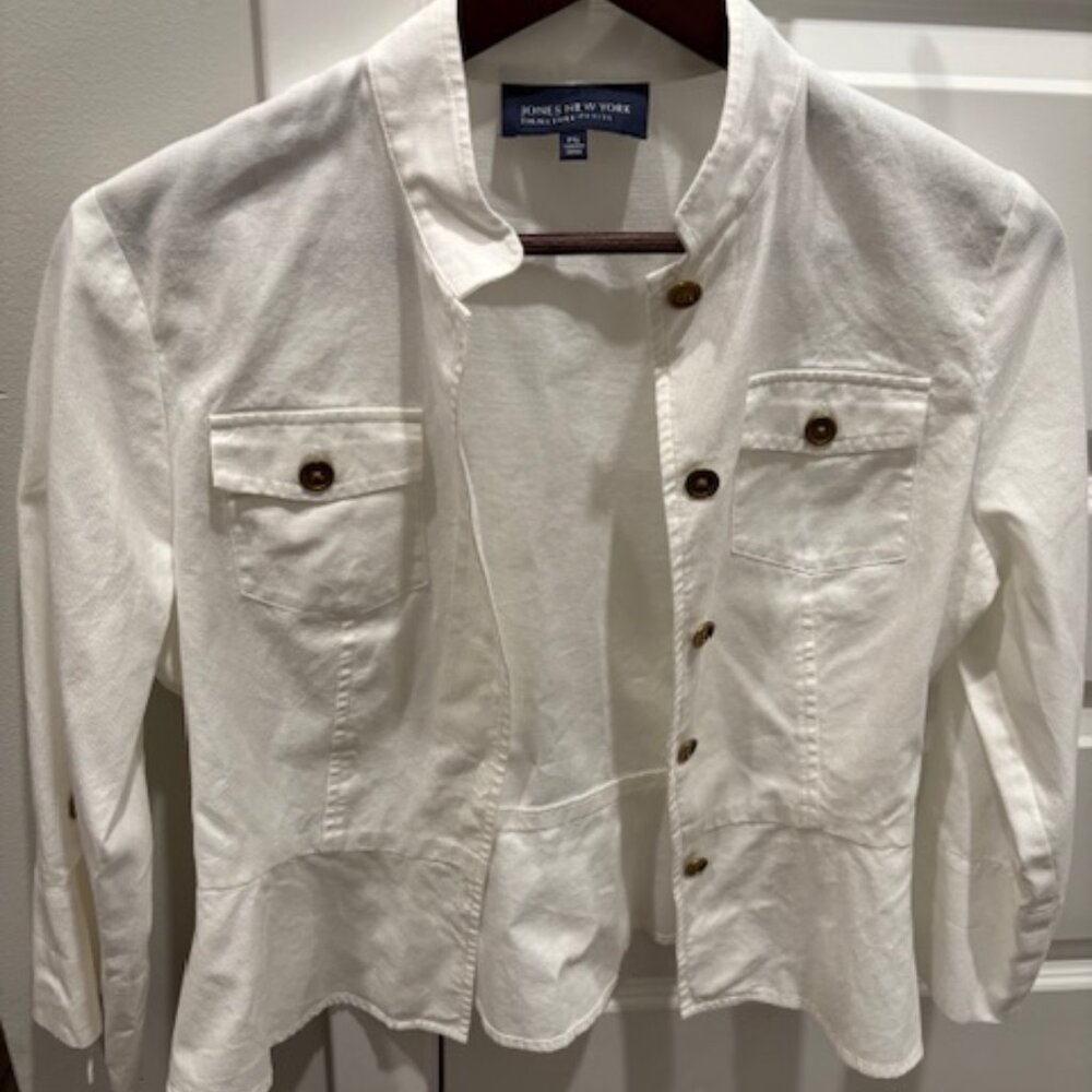 Jones New York White Military Style Jacket - Size SP (Small Petite)